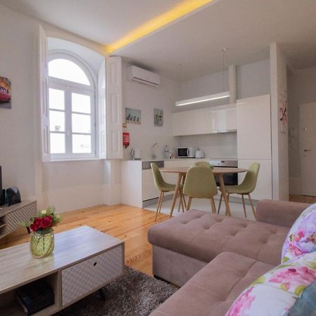 Passeio Da Avenida - Central Avenue Apartment With Elevator فيانا دو كاستيلو المظهر الخارجي الصورة