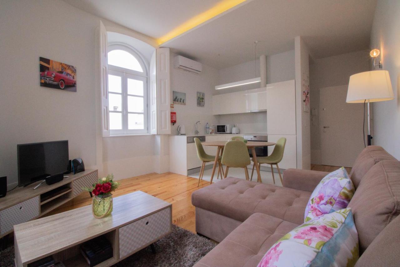 Passeio Da Avenida - Central Avenue Apartment With Elevator فيانا دو كاستيلو المظهر الخارجي الصورة